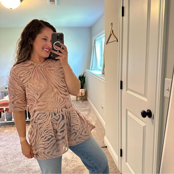 Alexis Pink Textured Blouse Top Small - Picture 2 of 12